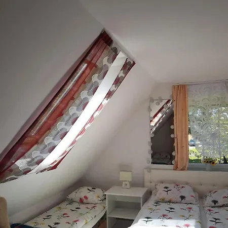 Pod Losiem Ferienhaus Karwienskie Bloto Drugie